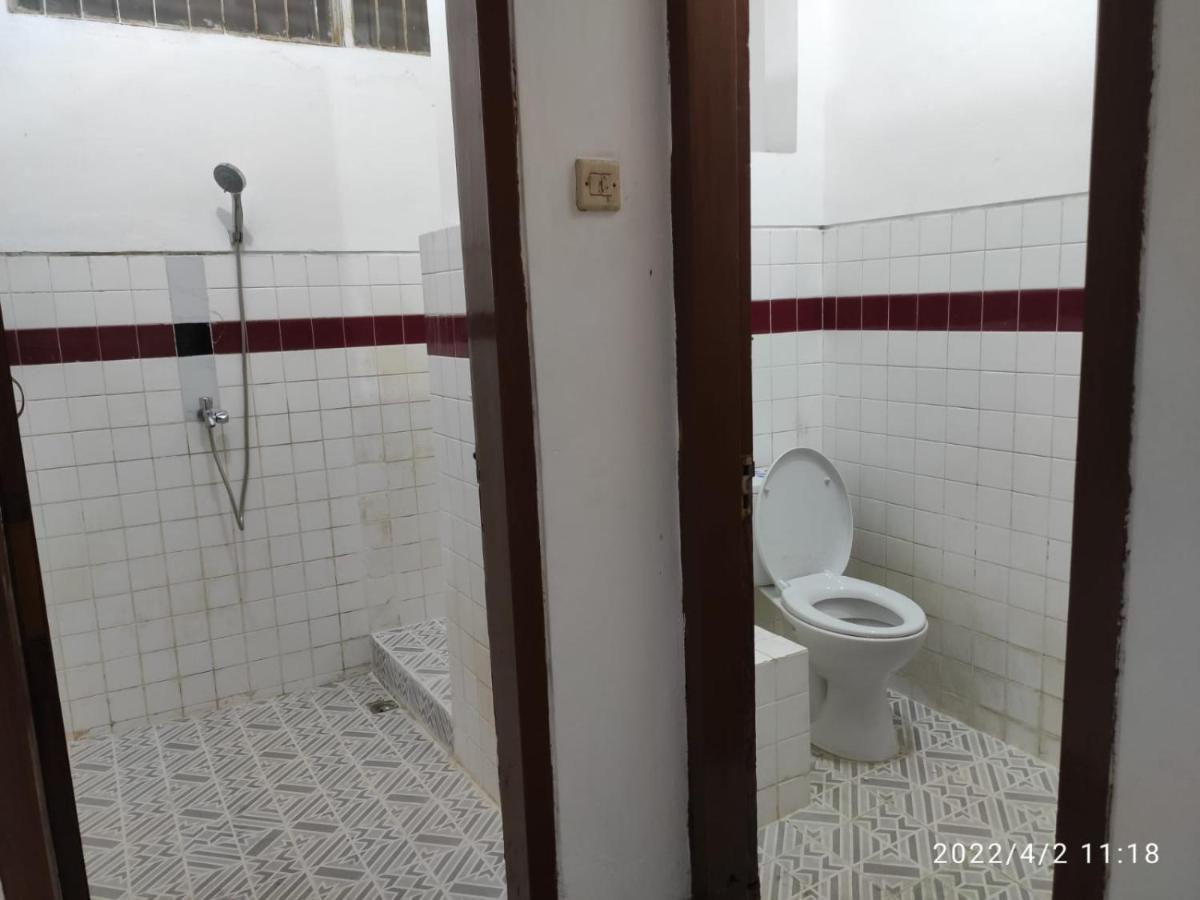 Kelana 2 Nice Homestay  Semarang Bagian luar foto